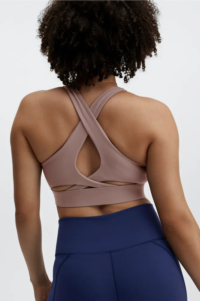 Short Go-To Fabletics  Active wear for women, Bra size charts, Tall  leggings