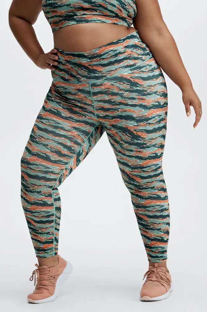 Fabletics Define High-Waisted 7/8 Legging Womens Tiger Camo plus Size 4X