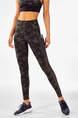 Fabletics On-the-Go High-Waisted Mesh Legging Womens Charcoal Camo (Mesh) Size XXS