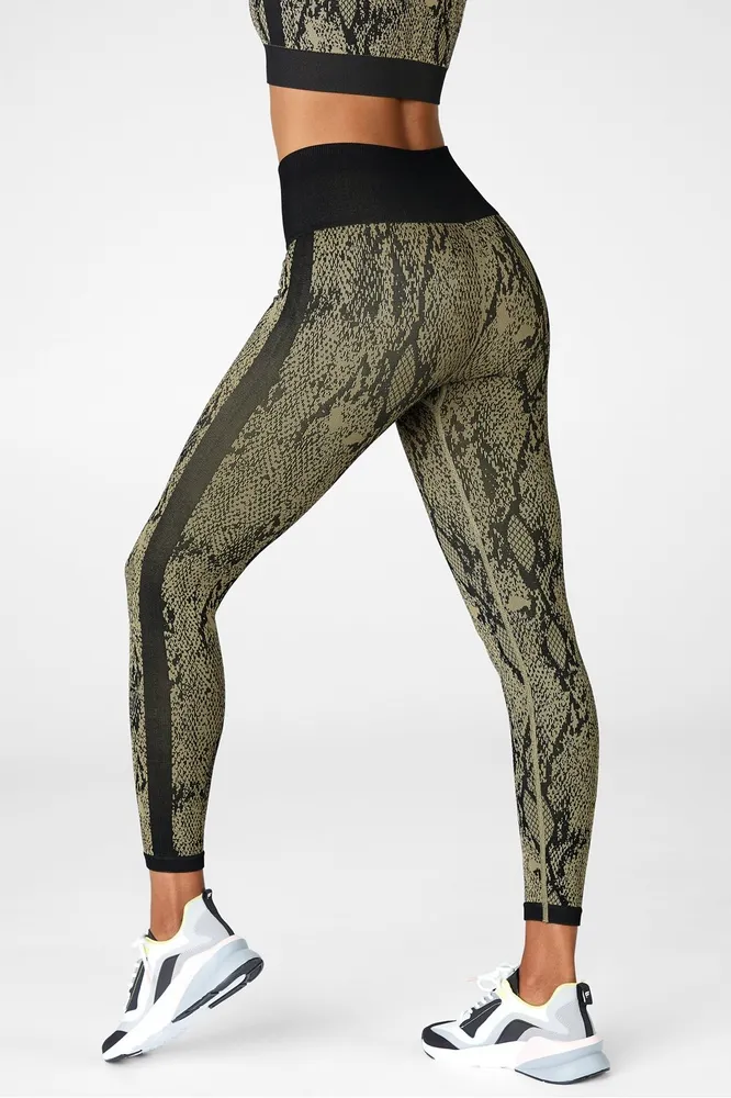 Fabletics Sync High- Waisted Seamless Perforated 7/8th length Leggings