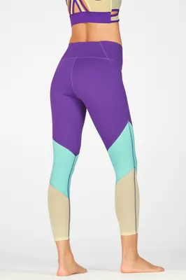 Fabletics Zone High-Waisted 7/8 Womens purple Size