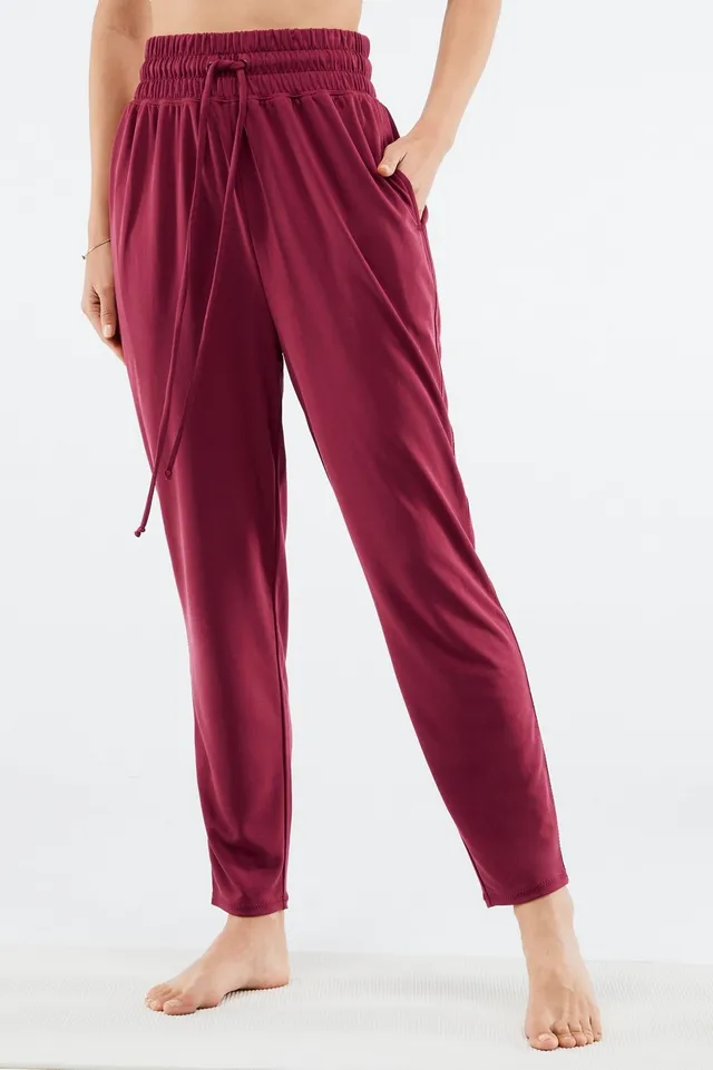 Fabletics Blaine Jogger Womens red Size