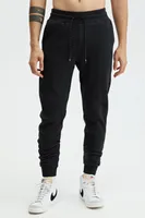 Fabletics Men The Postgame Jogger male Size