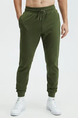 Fabletics Men The Postgame Jogger male Olive Green Size