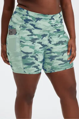 Fabletics On-The-Go High-Waisted 6 Short Womens Charcoal Camo plus Size 3X