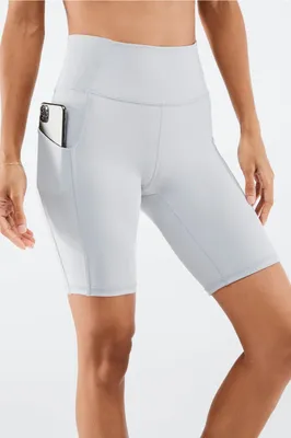 Fabletics Oasis High-Waisted Pocket Short 9 Womens Arctic Grey Size
