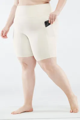 Fabletics Oasis High-Waisted Pocket Short 9 Womens white plus Size 4X