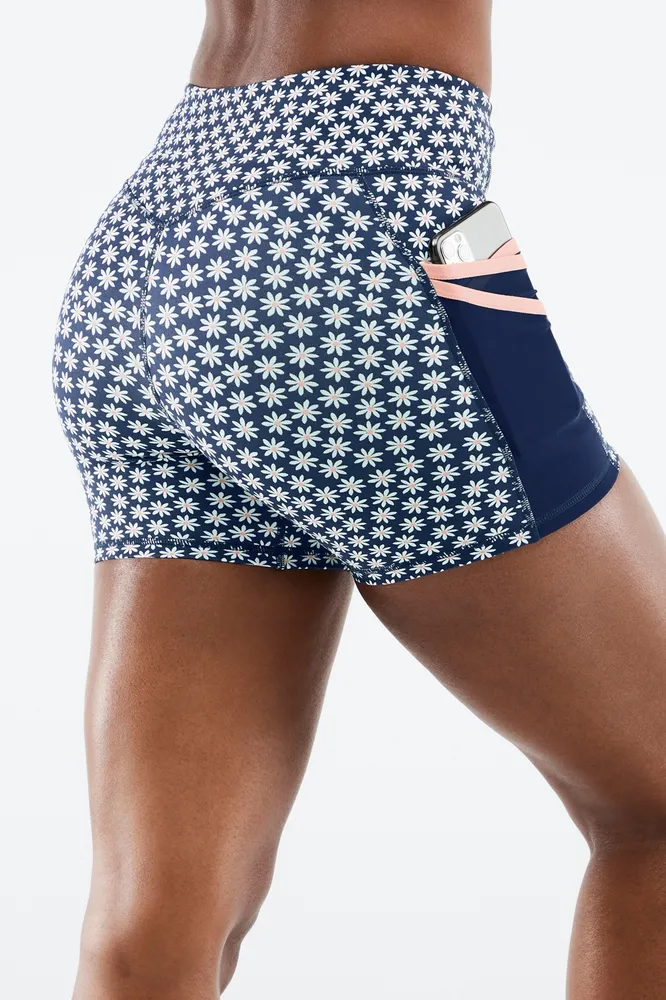 Fabletics High Waisted Motion 365 Shorts Womens XXS 2XS Side