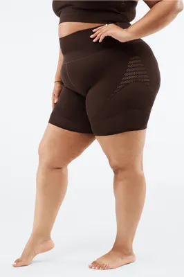 Fabletics High-Waisted SculptKnit Short 6 Womens  plus Size