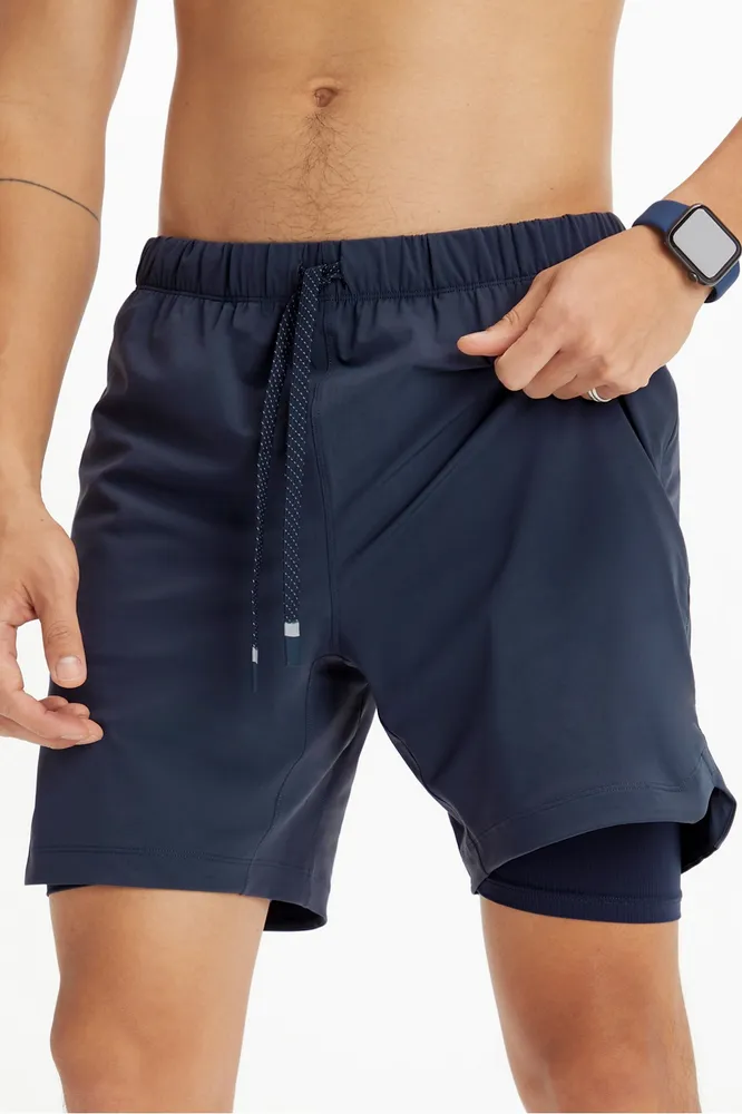 Fabletics Men Universal Tennis One Short (Lined) male UT Classic Navy Size