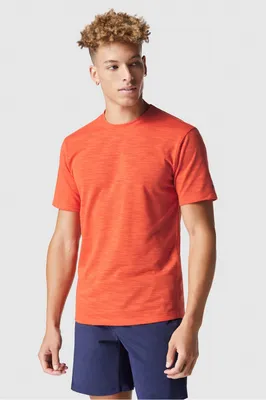 Fabletics Men The Front Row Tee male Bright Lava Size XS