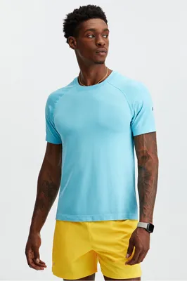 Fabletics Men The Training Day Tee male Blue Sky Size