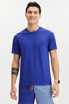 Fabletics Men The Training Day Tee male Carbon Blue Size
