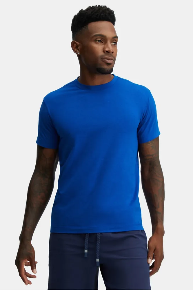 Fabletics Men The 24-7 Tee male Classic Blue Size