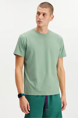 Fabletics Men The 24-7 Tee male Bright Agave Size
