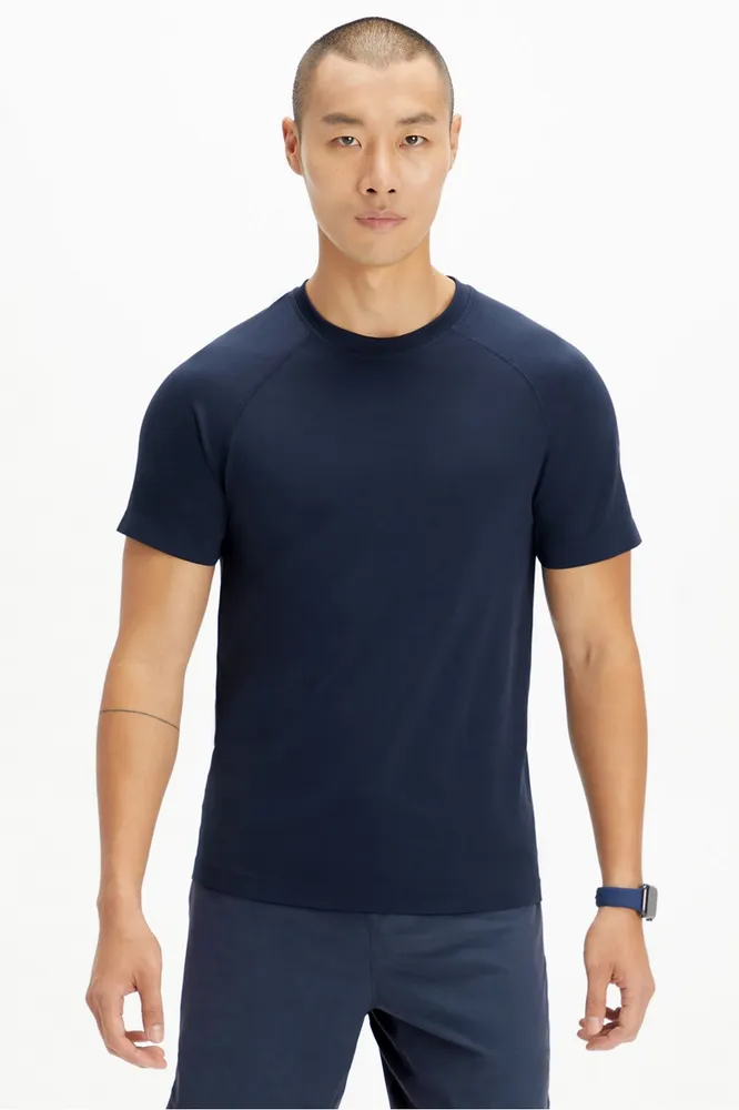 Fabletics Men Universal Tennis Training Day Tee male Ut Navy Size