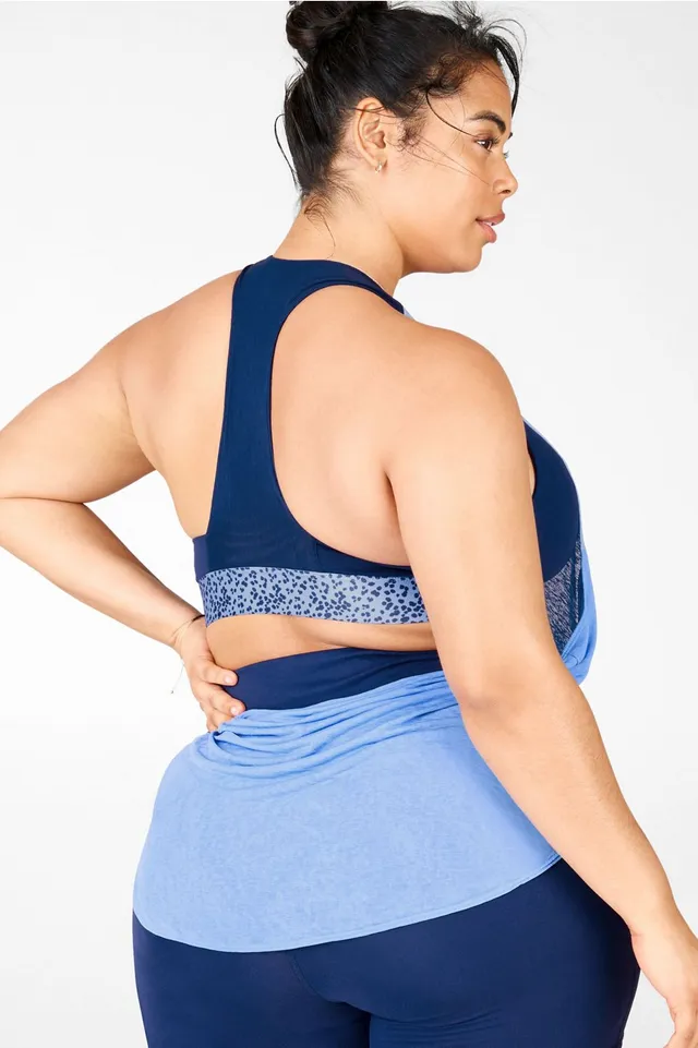 Nike Yoga Dri-FIT Luxe Women's Shelf-Bra Cropped Tank (Plus Size