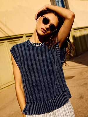 Sunwashed Sweater Vest - Navy Blazer