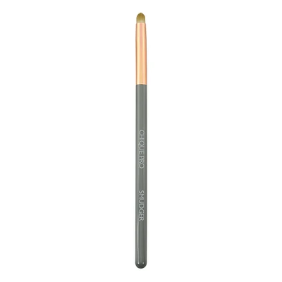 Chique® Pro Smudger Makeup Brush