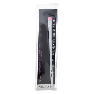 wet n wild® smoky liner brush