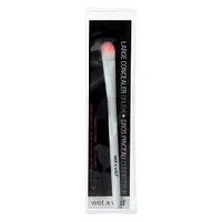 wet n wild® large concealer brush