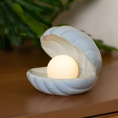 ceramic seashell with pearl accent lamp