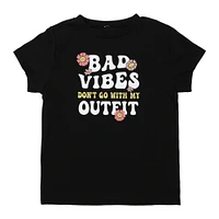 'bad vibes don't go with my outfit' graphic tee