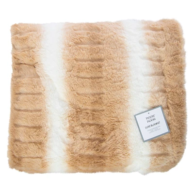 Faux Fur Luxe Blanket 50in x 60in