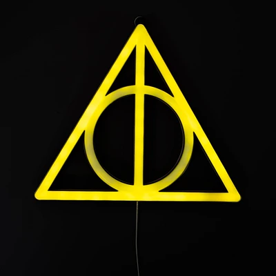 Harry Potter™ Neon Wall Art 7.87in x 7.4in