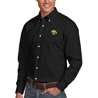 Men's Antigua Black Iowa Hawkeyes Dynasty Woven Long Sleeve Button-Down Shirt