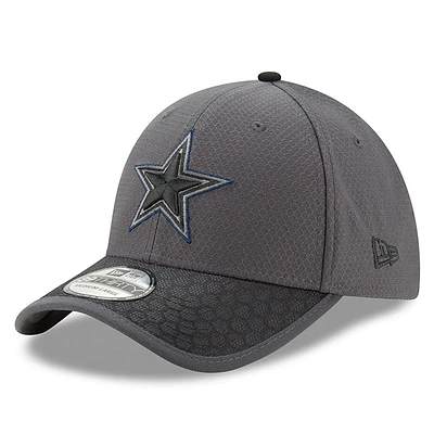 Men's New Era Graphite Dallas Cowboys 2017 Sideline 39THIRTY Flex Hat