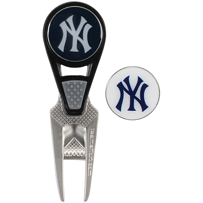 New York Yankees CVX Repair Tool & Ball Markers Set