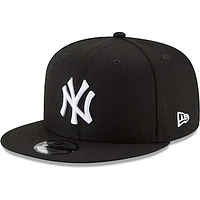 Men's New Era Black New York Yankees Black & White 9FIFTY Snapback Hat