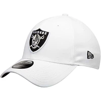 Men's New Era White Las Vegas Raiders 39THIRTY Flex Team Classic Hat