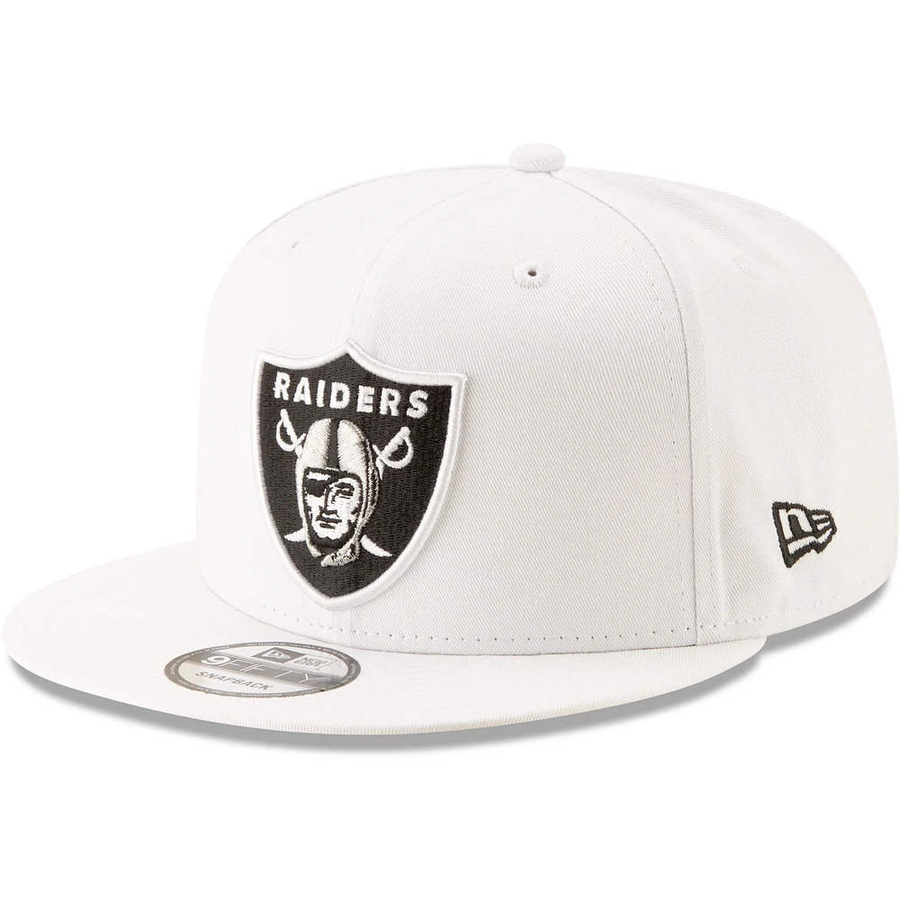 Men's New Era White/ Las Vegas Raiders Basic 9FIFTY Adjustable Snapback Hat