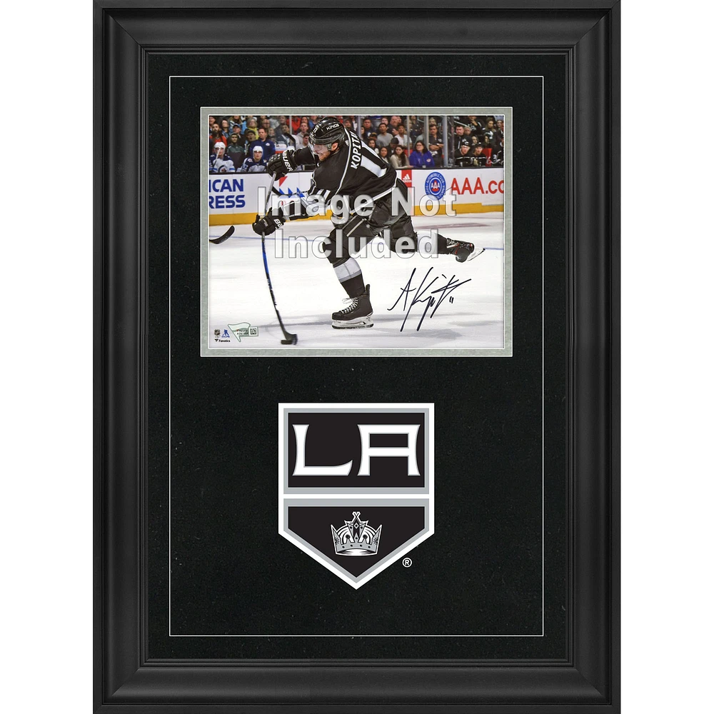 Los Angeles Kings 8'' x 10'' Deluxe Horizontal Photograph Frame with Team Logo