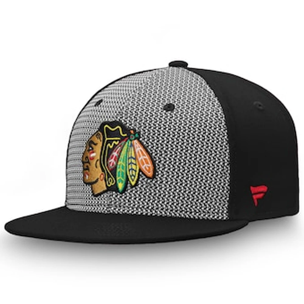 Men's Fanatics Gray/Black Chicago Blackhawks Versalux Fitted Hat