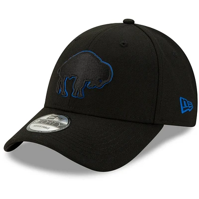 Men's New Era Black Buffalo Bills Throwback Logo Momentum 9FORTY Adjustable Snapback Hat