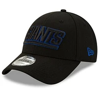 Men's New Era Black New York Giants Wordmark Momentum 9FORTY Adjustable Snapback Hat