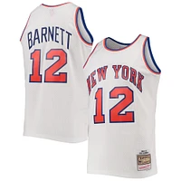 Men's Mitchell & Ness Dick Barnett White New York Knicks 1969/70 Hardwood Classics Swingman Jersey