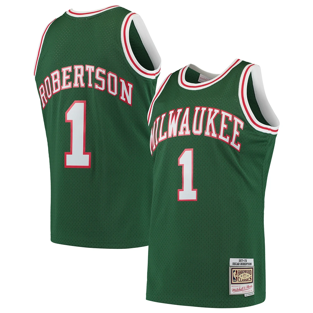 Men's Mitchell & Ness Oscar Robertson Green Milwaukee Bucks 1971/72 Hardwood Classics Swingman Jersey