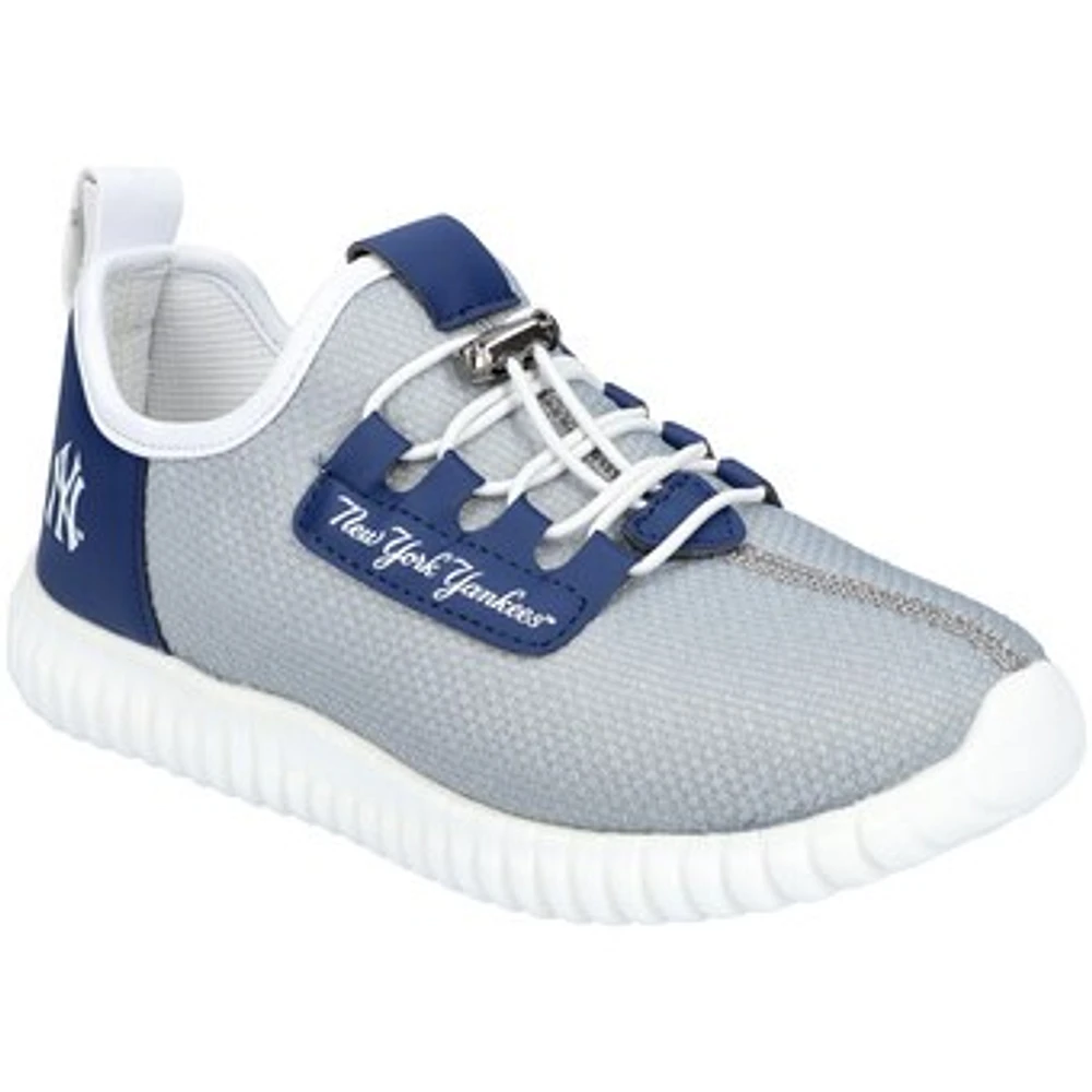 Youth New York Yankees Low Top Light-Up Shoes