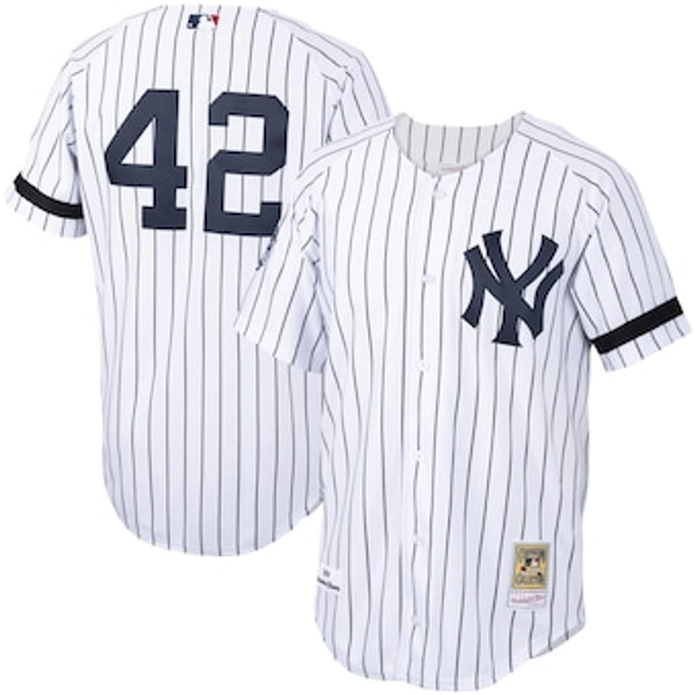 Men's Mitchell & Ness Mariano Rivera White/Navy New York Yankees Home 2000 Cooperstown Collection Authentic Jersey