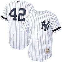 Men's Mitchell & Ness Mariano Rivera White/Navy New York Yankees Home 2000 Cooperstown Collection Authentic Jersey