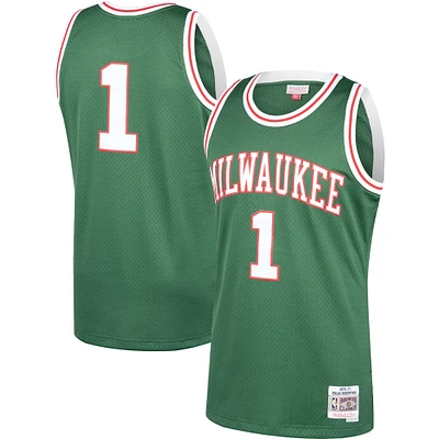 Men's Mitchell & Ness Oscar Robertson Green Milwaukee Bucks 2001/02 Hardwood Classics Swingman Jersey