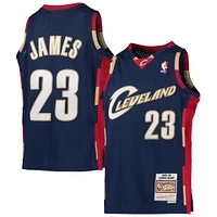 Youth Mitchell & Ness LeBron James Navy Cleveland Cavaliers 2008-09 Hardwood Classics Swingman Jersey