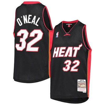 Youth Mitchell & Ness Shaquille O'Neal Black Miami Heat 2005-06 Hardwood Classics Swingman Jersey