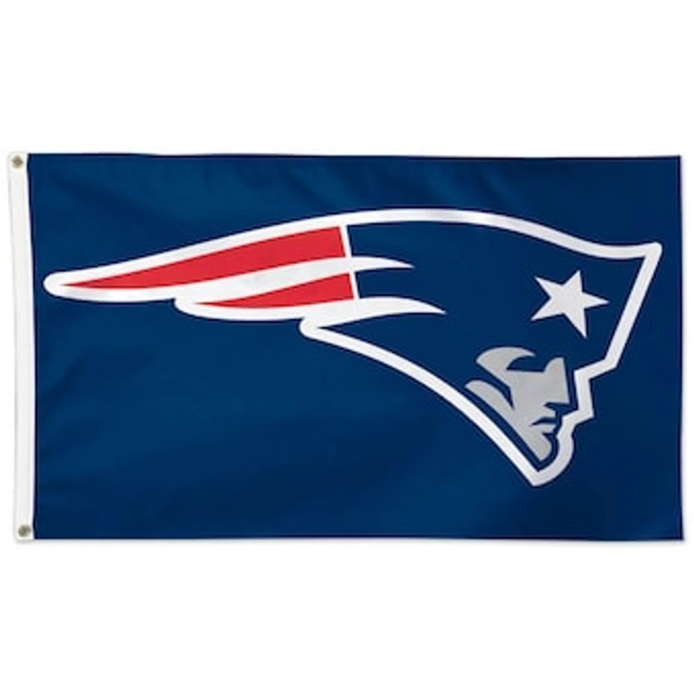 WinCraft New England Patriots 3' x 5' Deluxe - Single-Sided Flag