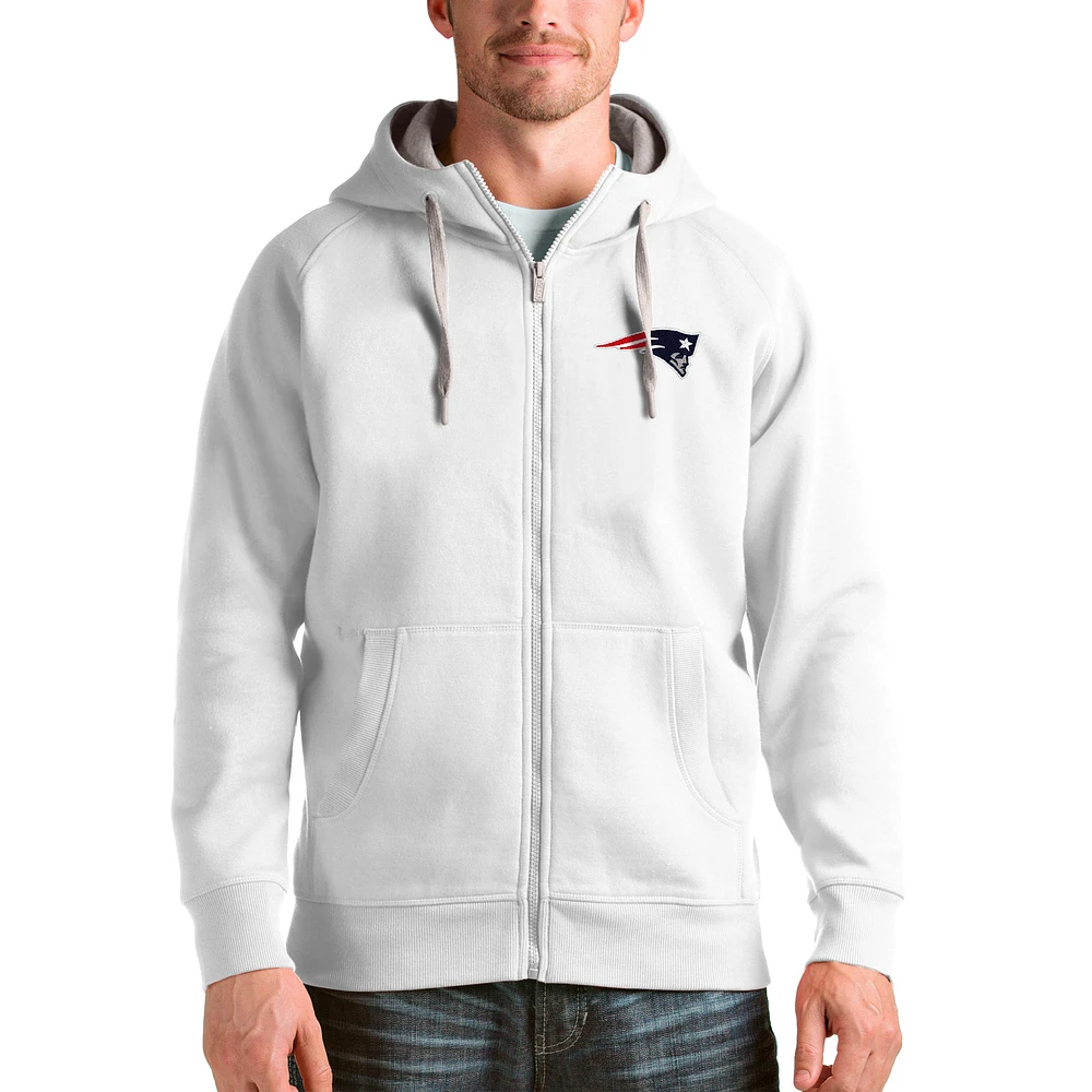 Men's Antigua White New England Patriots Victory Full-Zip Hoodie