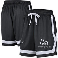 Women's Nike Black Brooklyn Nets Crossover Performance Shorts